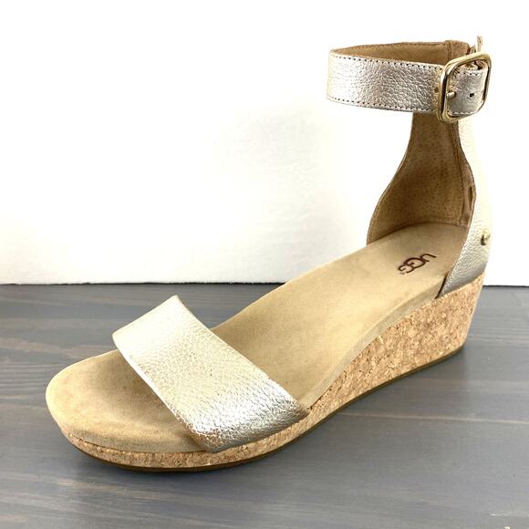 UGG Zoe II Ankle Strap Cork‎ Wedge Sandals Women Size 9.5 Metallic Leather - Picture 1 of 11